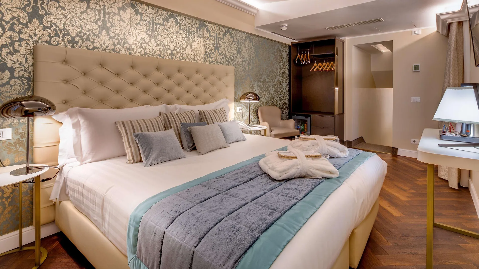 BW Premier Collection Chc Continental Hotel Velence 4*,