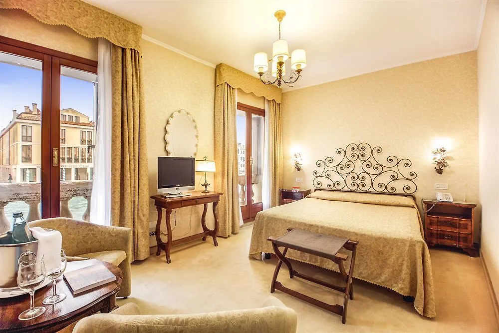 BW Premier Collection Chc Continental Hotel Velence